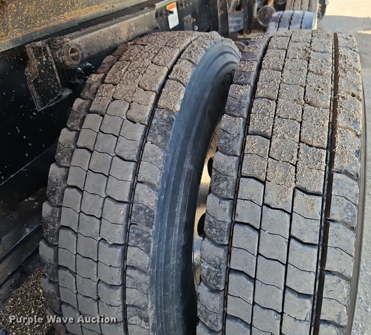 image for item EI3988 2012 Freightliner  114SD dump truck