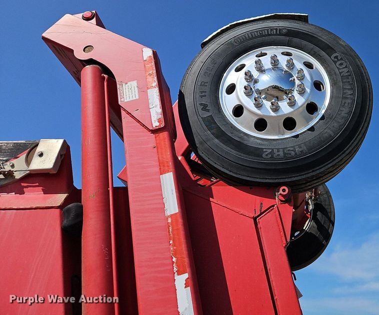 image for item EI3988 2012 Freightliner  114SD dump truck