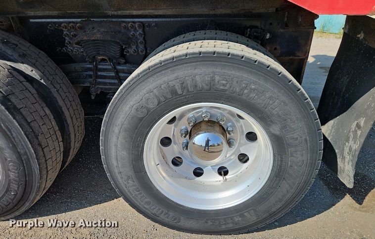 image for item EI3988 2012 Freightliner  114SD dump truck