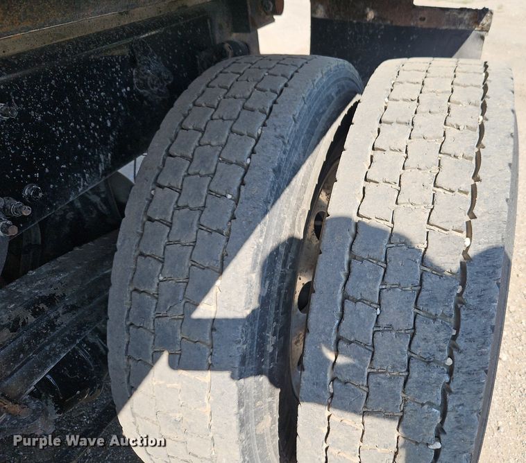 image for item EI3988 2012 Freightliner  114SD dump truck