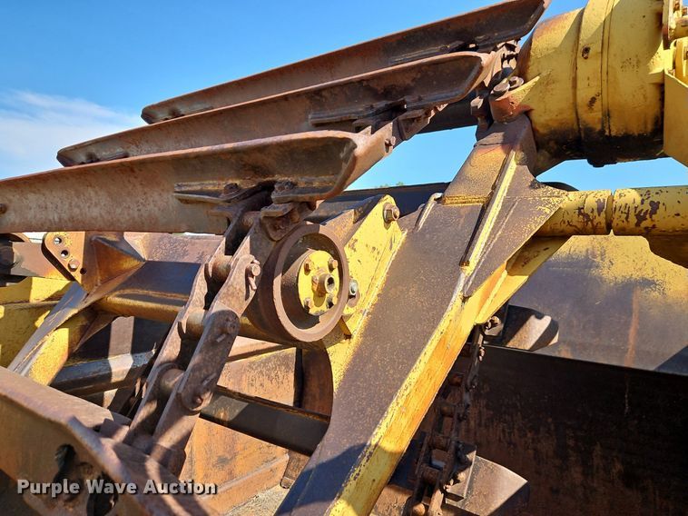 image for item EI3989 1976 Caterpillar  613B elevating scraper