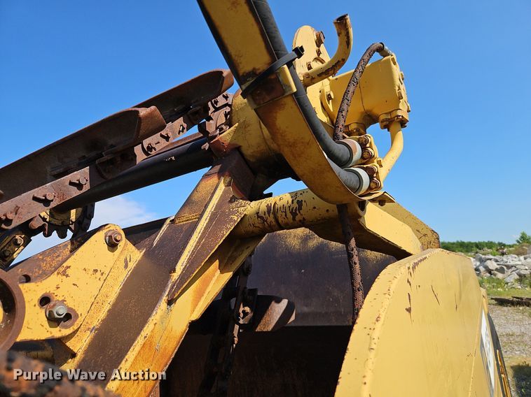 image for item EI3989 1976 Caterpillar  613B elevating scraper