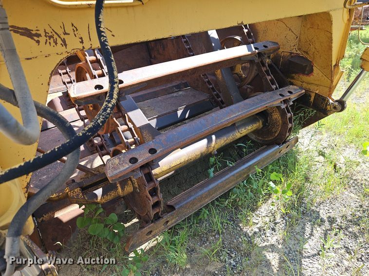 image for item EI3989 1976 Caterpillar  613B elevating scraper