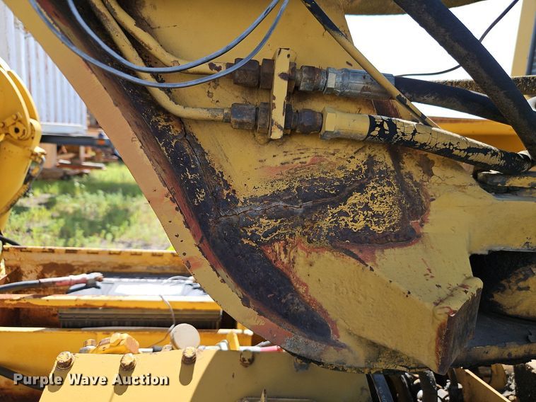 image for item EI3989 1976 Caterpillar  613B elevating scraper
