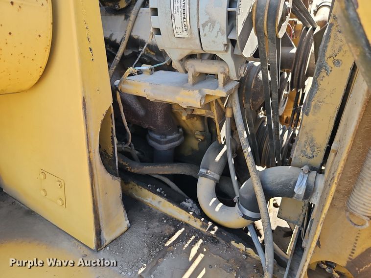 image for item EI3989 1976 Caterpillar  613B elevating scraper