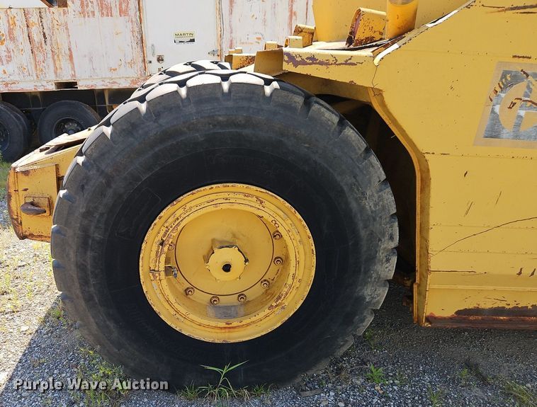 image for item EI3989 1976 Caterpillar  613B elevating scraper