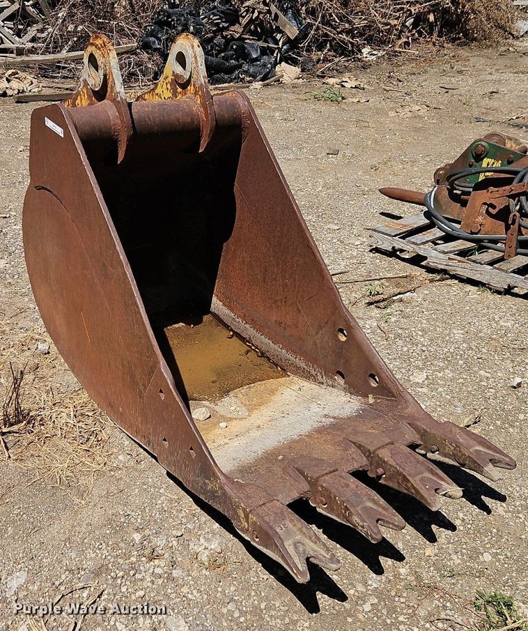 image for item EI8197 Excavator bucket