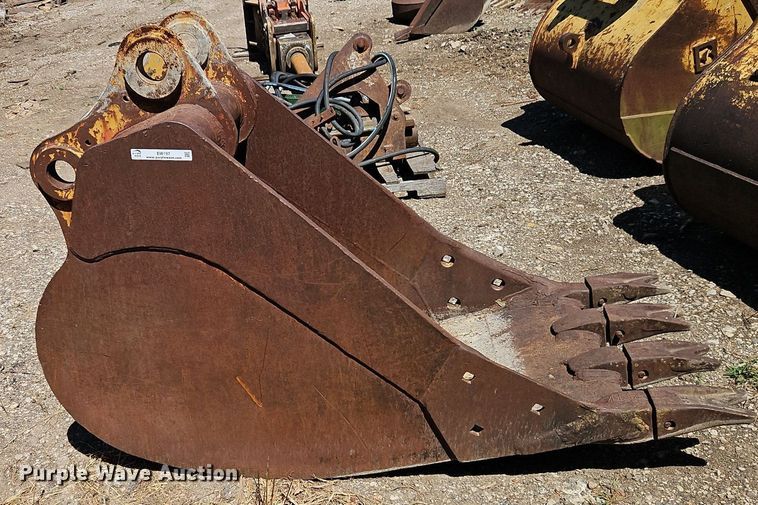 image for item EI8197 Excavator bucket