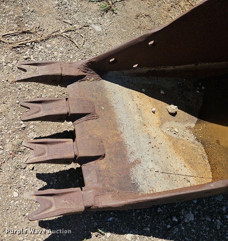 image for item EI8197 Excavator bucket