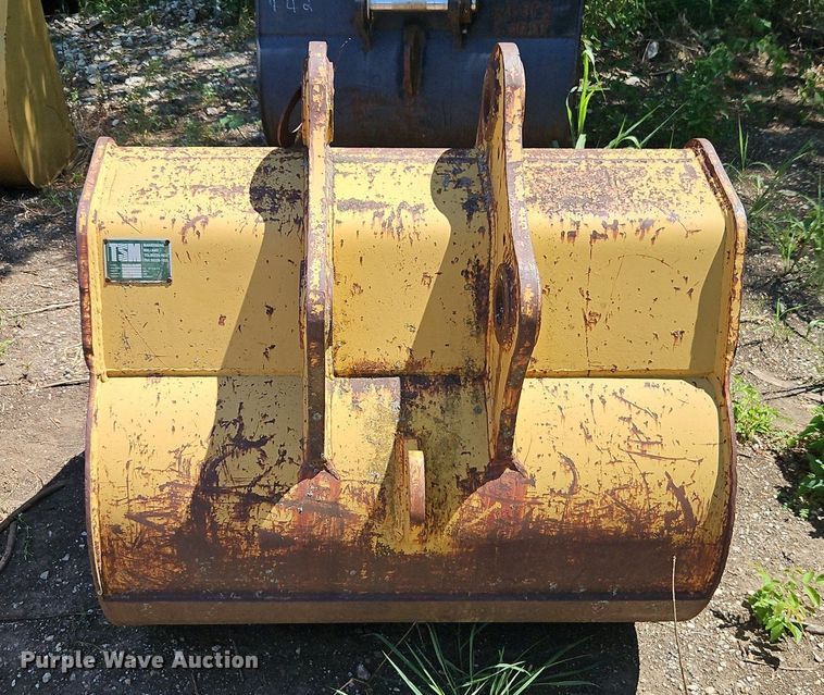 image for item EI8198 TSM excavator bucket
