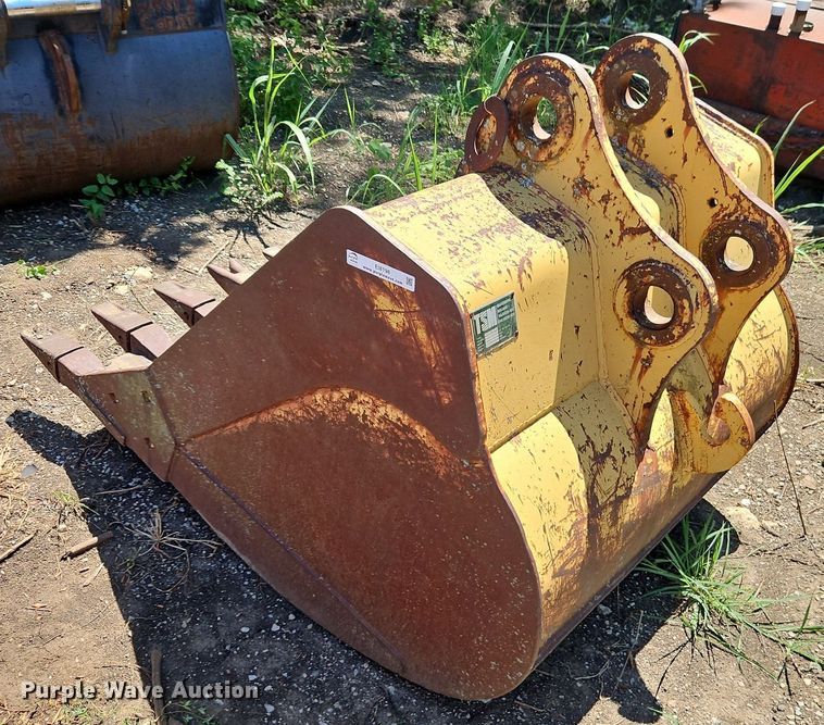 image for item EI8198 TSM excavator bucket