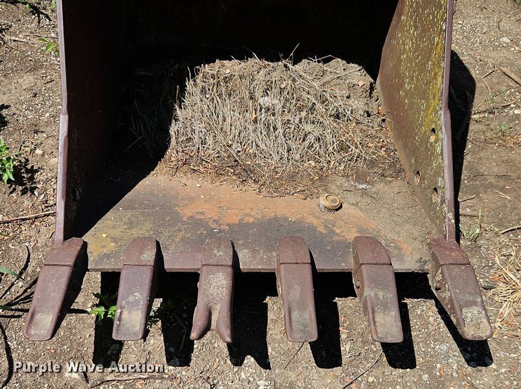 image for item EI8198 TSM excavator bucket