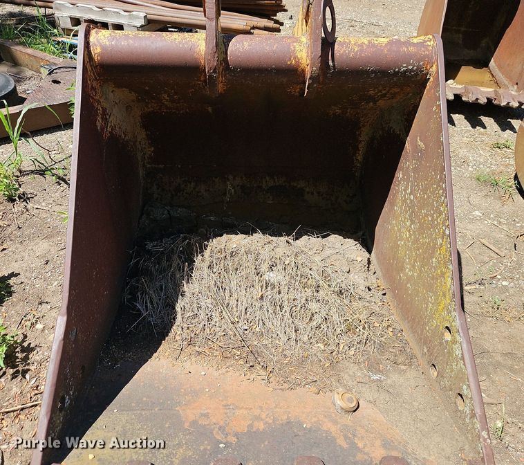 image for item EI8198 TSM excavator bucket