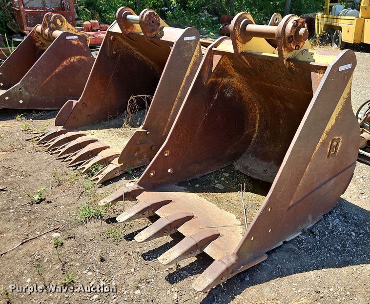 image for item EI8200 Balderson  excavator bucket