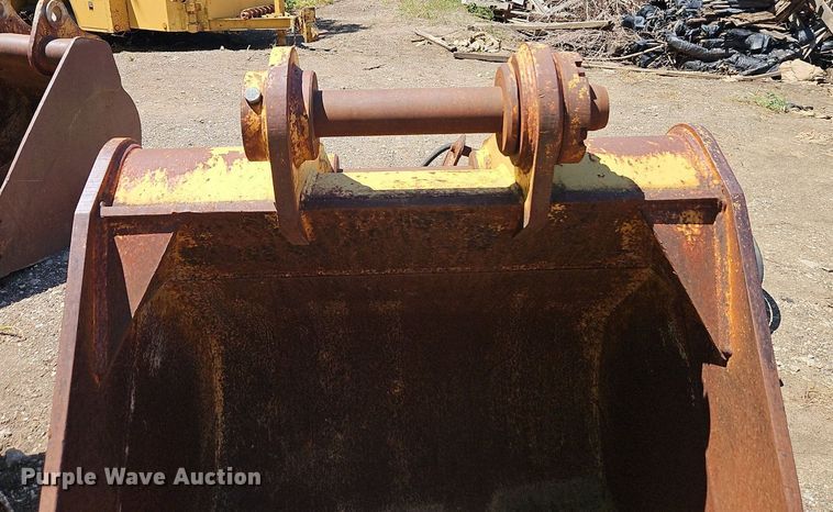 image for item EI8200 Balderson  excavator bucket