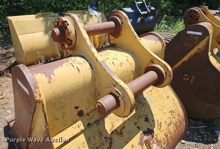 image for item EI8200 Balderson  excavator bucket