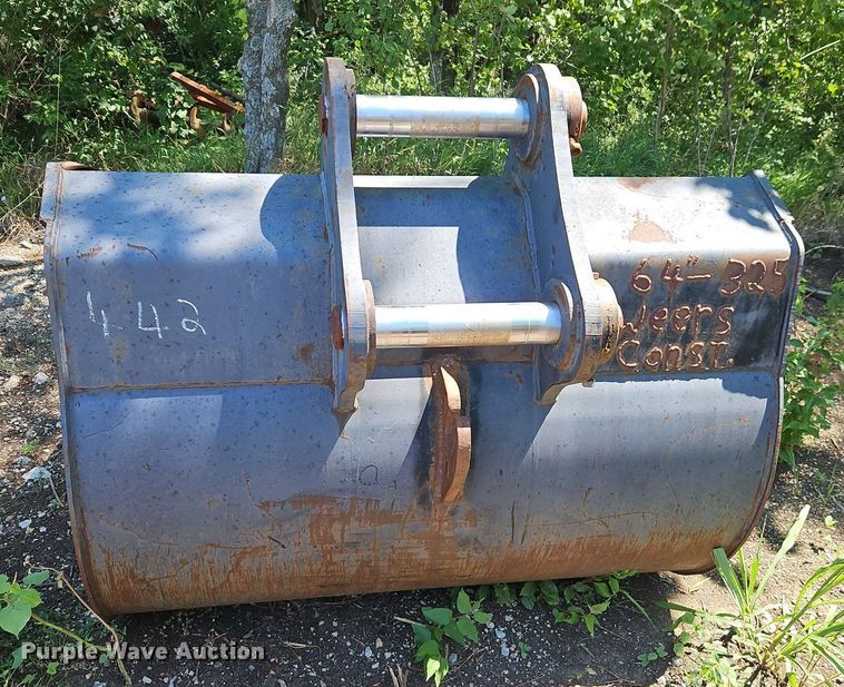 image for item EI8201 CF excavator bucket