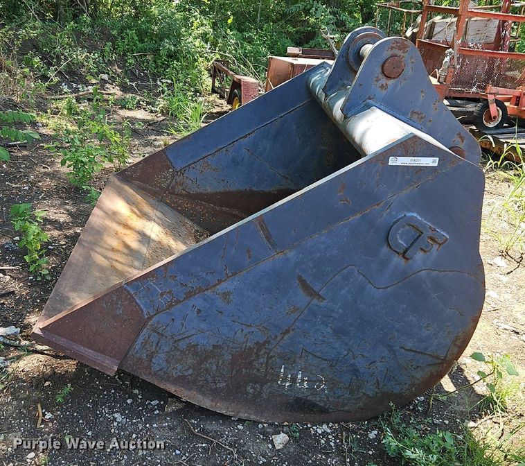 image for item EI8201 CF excavator bucket