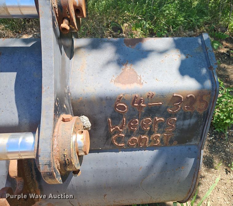 image for item EI8201 CF excavator bucket