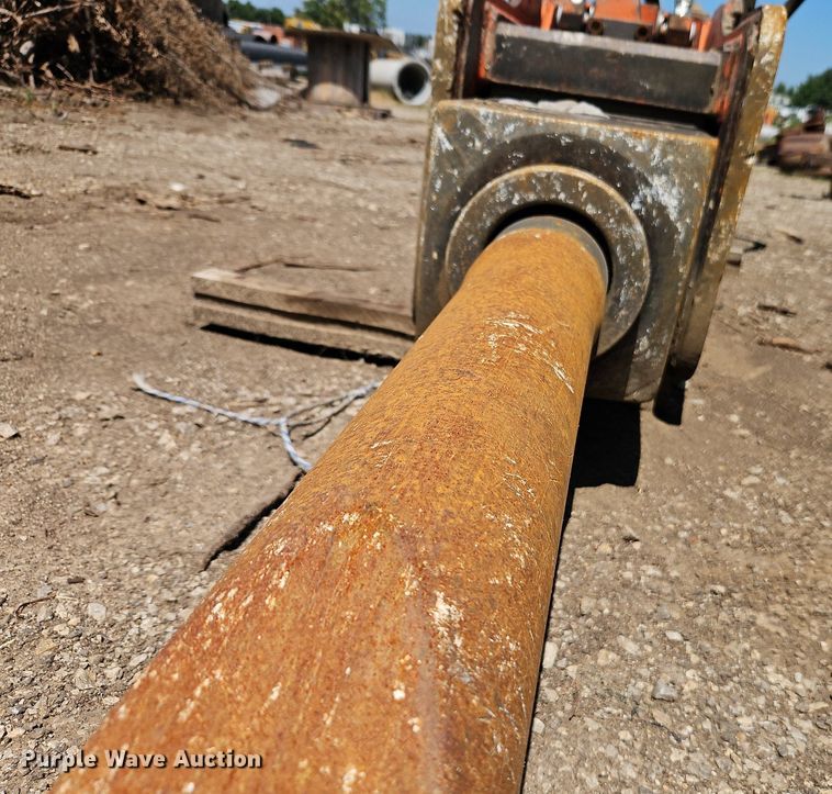 image for item EI8202 NPK 12X breaker