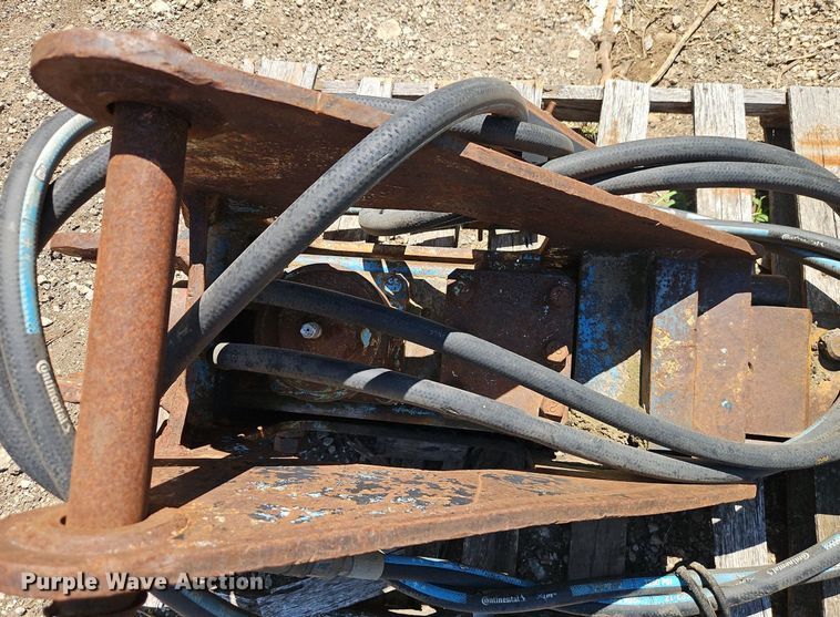 image for item EI8203 (2) breakers