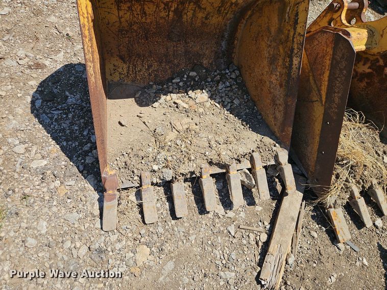 image for item EI8204 (5) Case 580 backhoe buckets