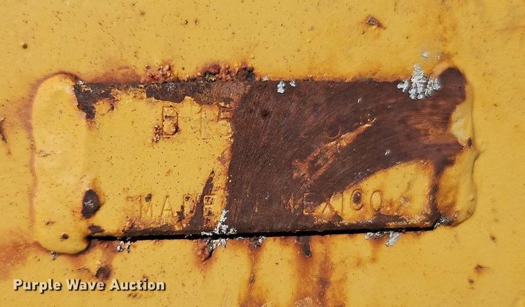 image for item EI8204 (5) Case 580 backhoe buckets