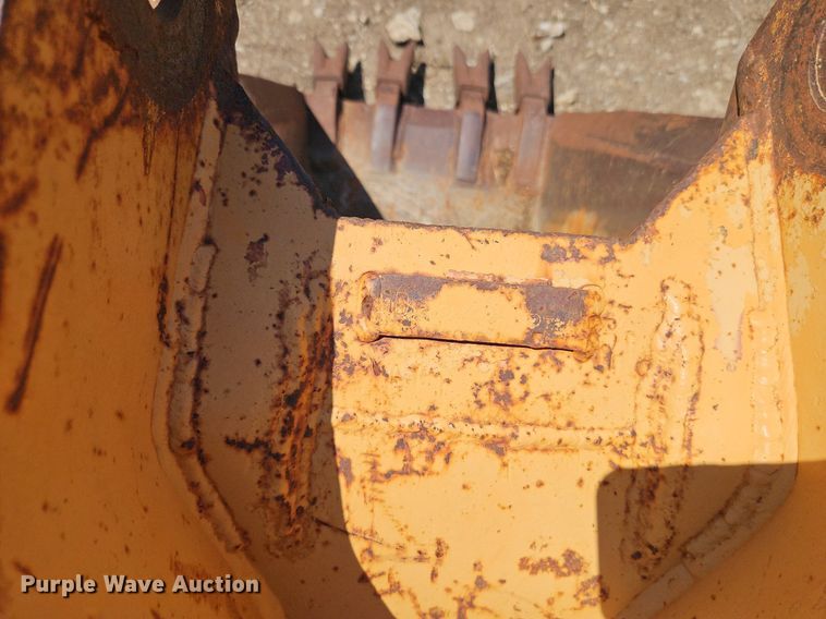 image for item EI8204 (5) Case 580 backhoe buckets