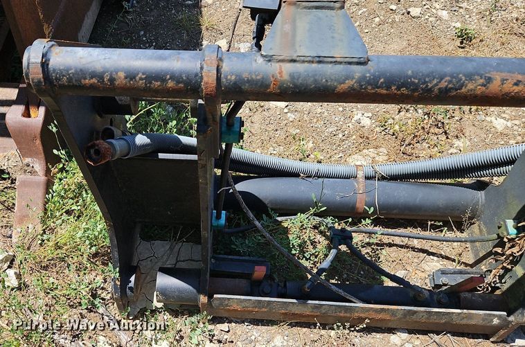 image for item EI8205 (2) hydraulic quick couplers