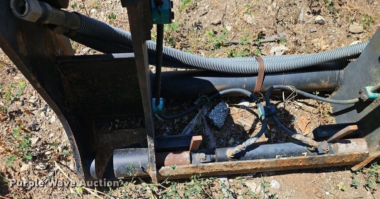 image for item EI8205 (2) hydraulic quick couplers