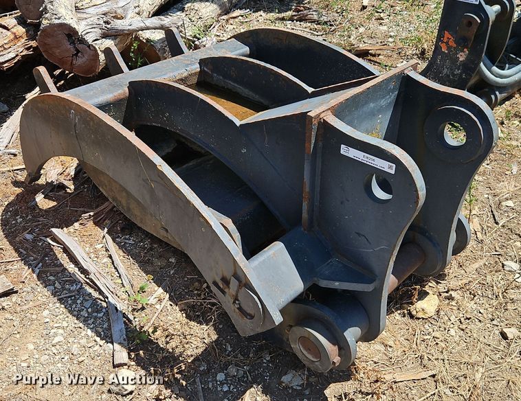 image for item EI8206 CF excavator grapple