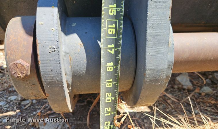 image for item EI8206 CF excavator grapple