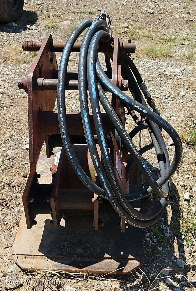 image for item EI8208 Backhoe plate compactor 