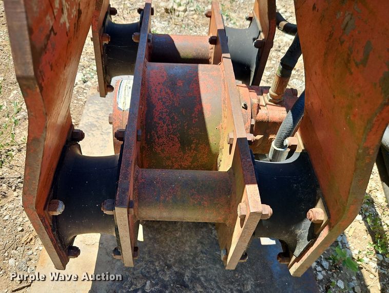 image for item EI8208 Backhoe plate compactor 