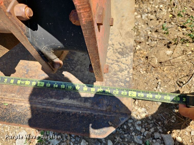 image for item EI8208 Backhoe plate compactor 