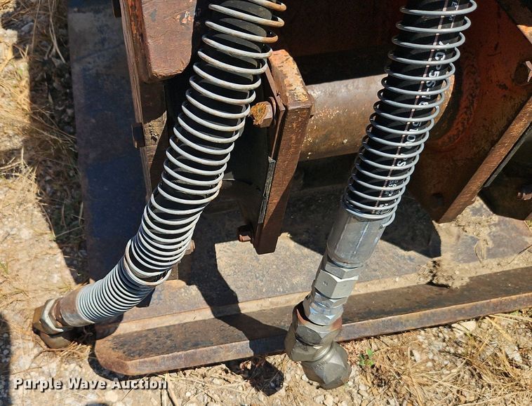 image for item EI8209 Excavator plate compactor 