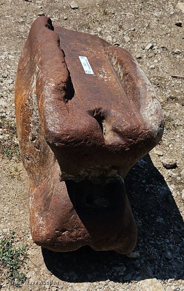 image for item EI8211 Wrecking ball