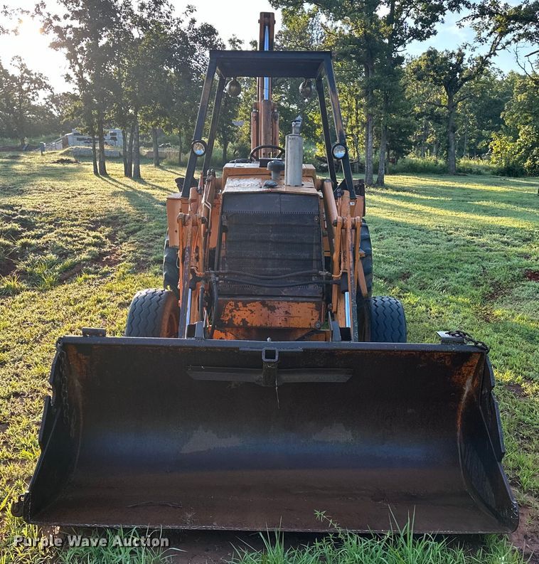 image for item EJ4437 1978 Case 580C backhoe