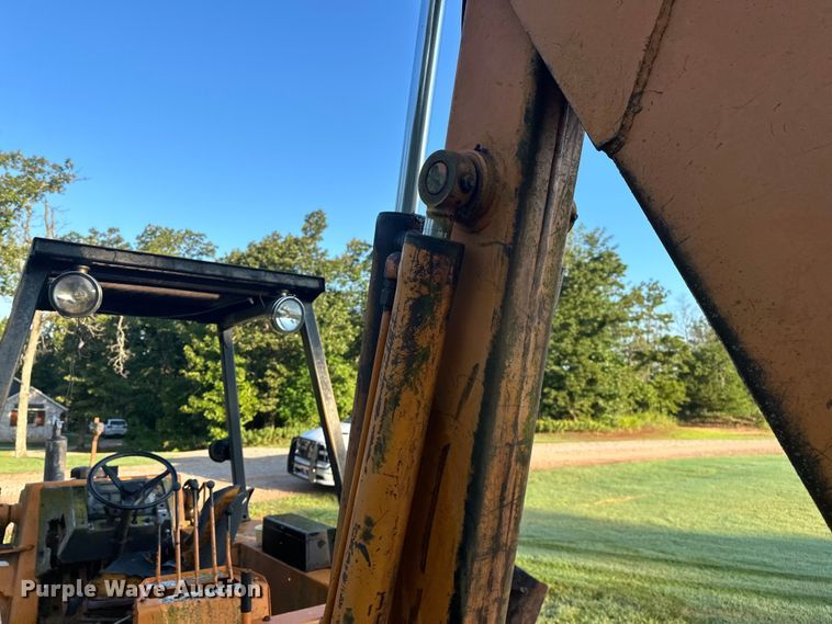 image for item EJ4437 1978 Case 580C backhoe