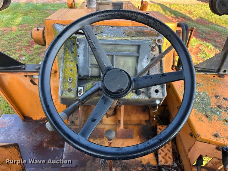 image for item EJ4437 1978 Case 580C backhoe