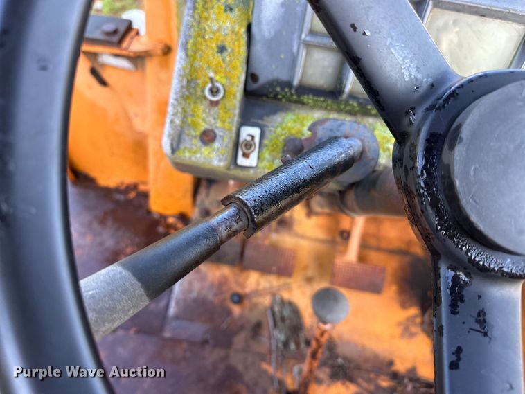 image for item EJ4437 1978 Case 580C backhoe