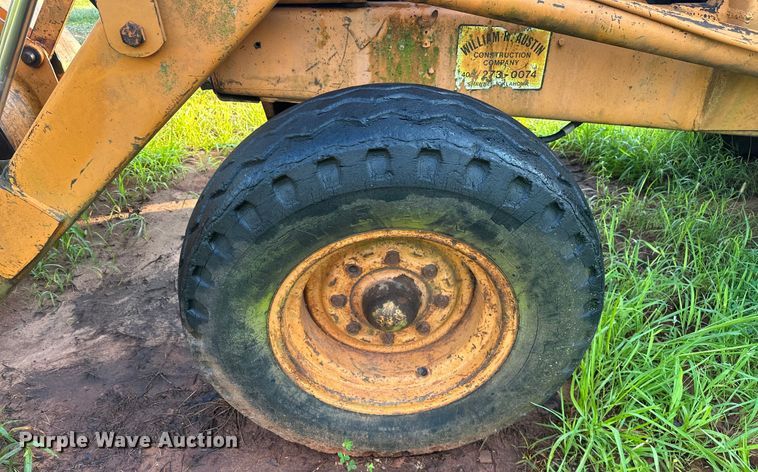 image for item EJ4437 1978 Case 580C backhoe