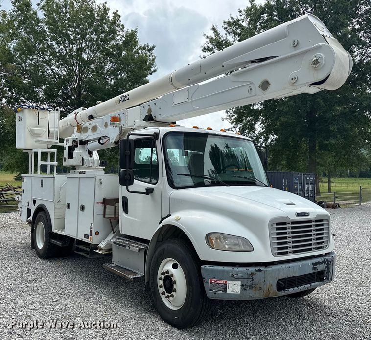 image for item EJ4450 2015 Freightliner  Business Class M2 bucket truck