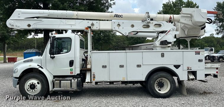 image for item EJ4450 2015 Freightliner  Business Class M2 bucket truck