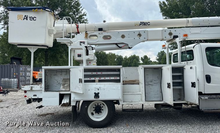 image for item EJ4450 2015 Freightliner  Business Class M2 bucket truck