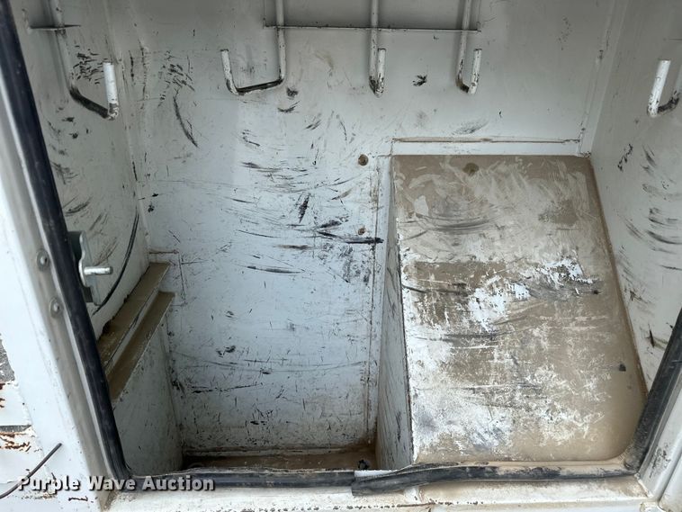 image for item EJ4450 2015 Freightliner  Business Class M2 bucket truck