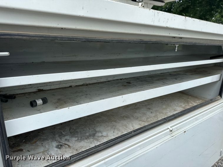 image for item EJ4450 2015 Freightliner  Business Class M2 bucket truck