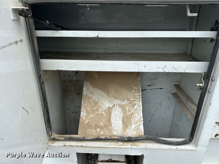 image for item EJ4450 2015 Freightliner  Business Class M2 bucket truck