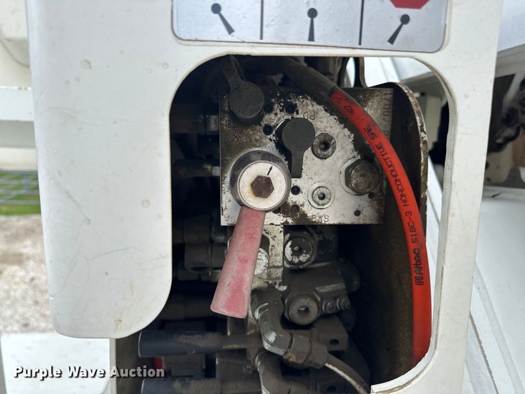 image for item EJ4450 2015 Freightliner  Business Class M2 bucket truck