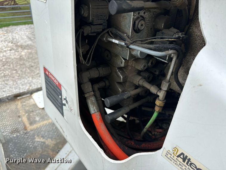 image for item EJ4450 2015 Freightliner  Business Class M2 bucket truck